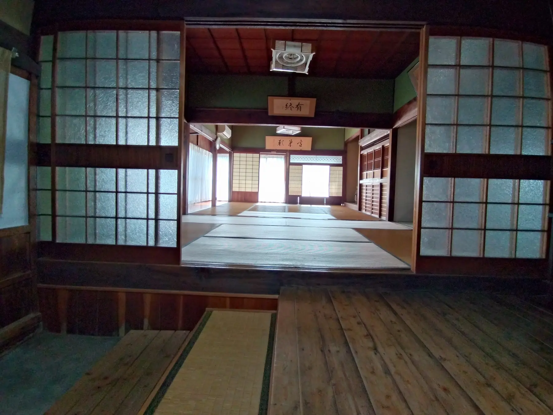 整えられた大広間